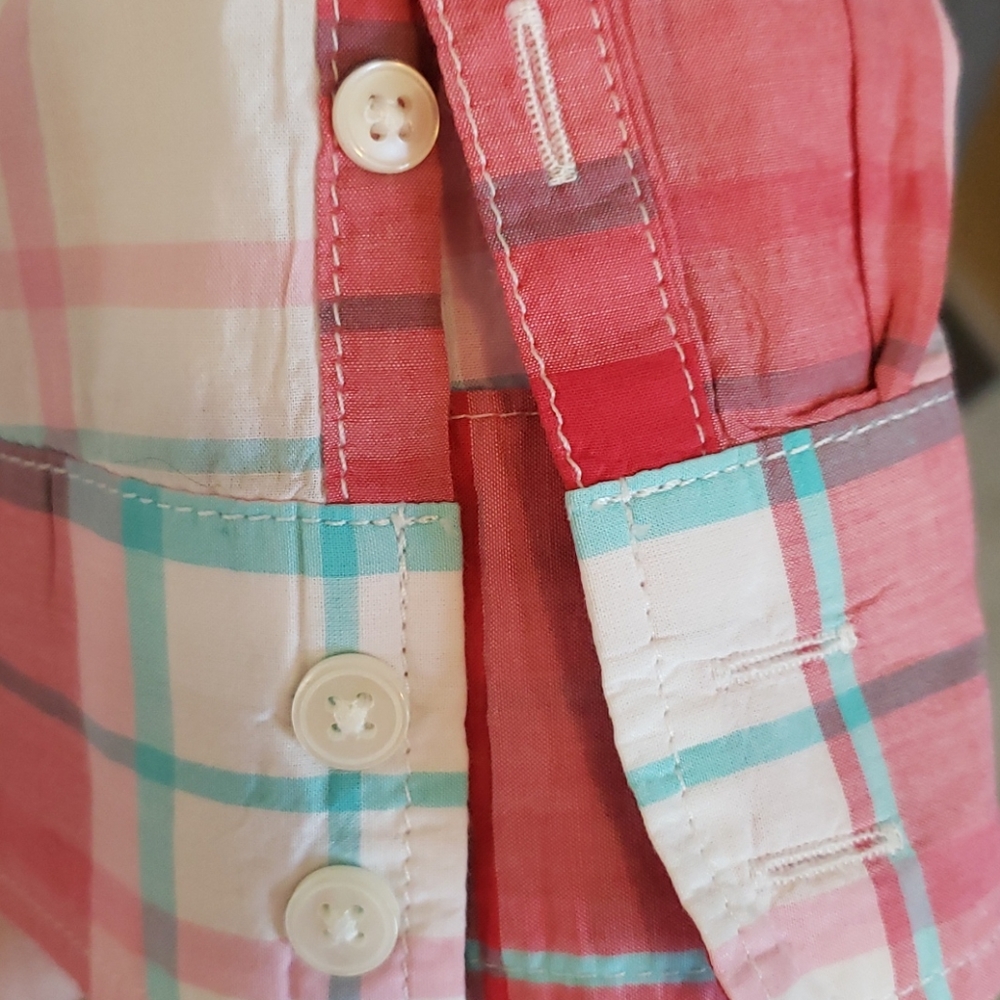 Button up top - Picture 3 of 5